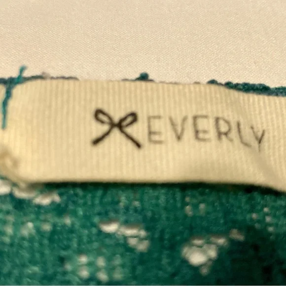 Everly sheer lace peplum top M - Picture 2 of 6